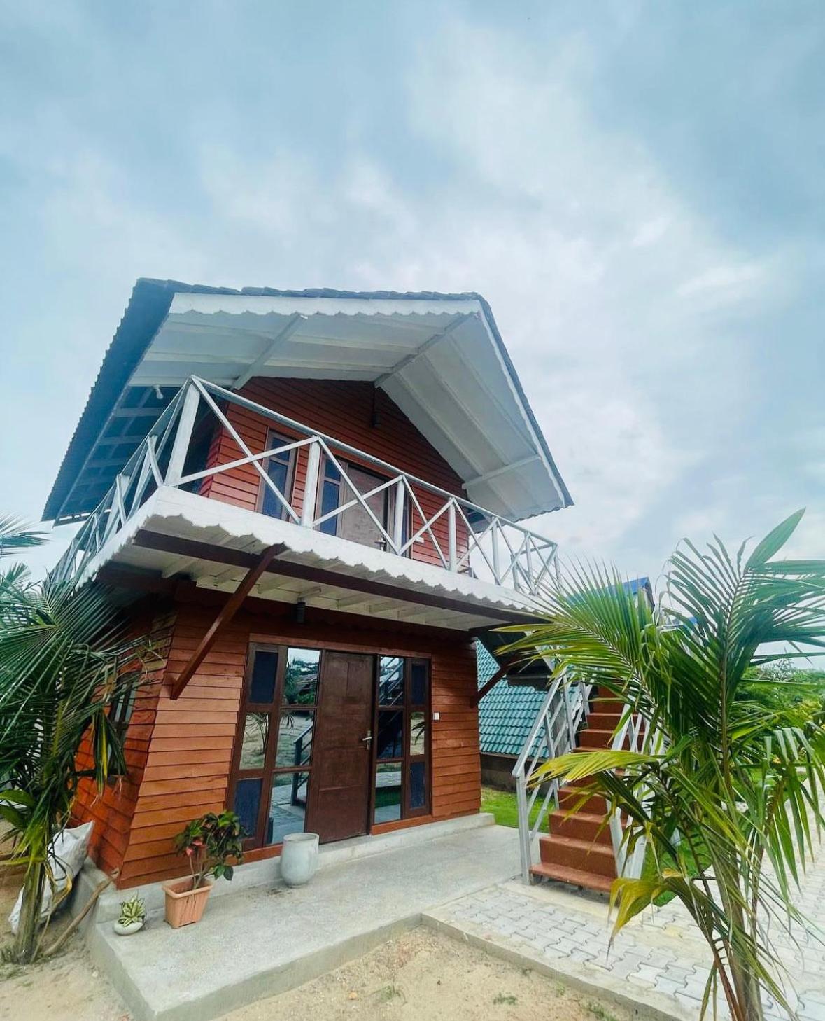 Surfing Beach Nilaveli Hotel Trincomalee Buitenkant foto